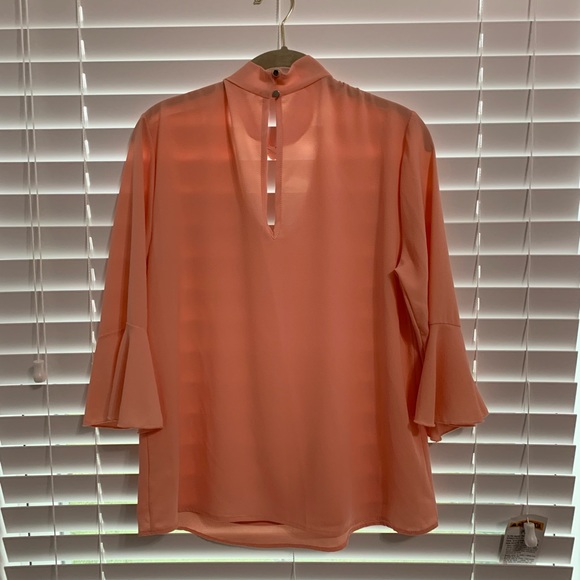 2/$20 or 3/$25 Sz L Peach Blouse w/ Flutter Sleeves - Picture 6 of 7